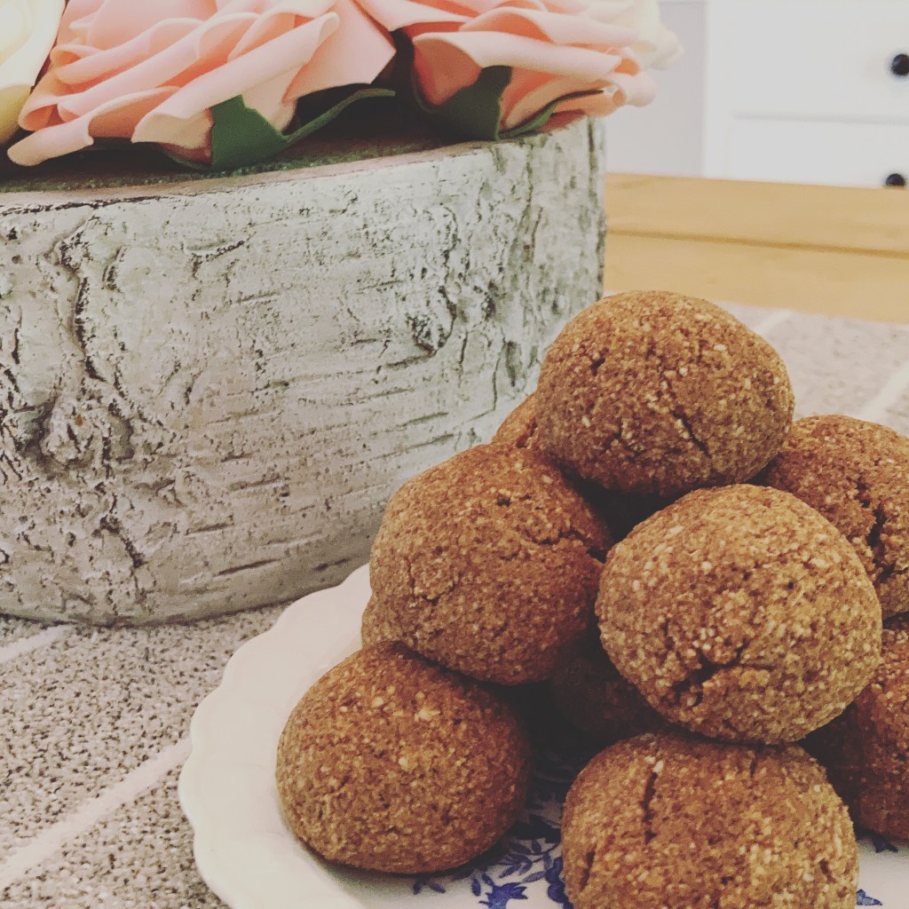 Cinnamon Donut Balls (Keto&nbsp;munchkins)