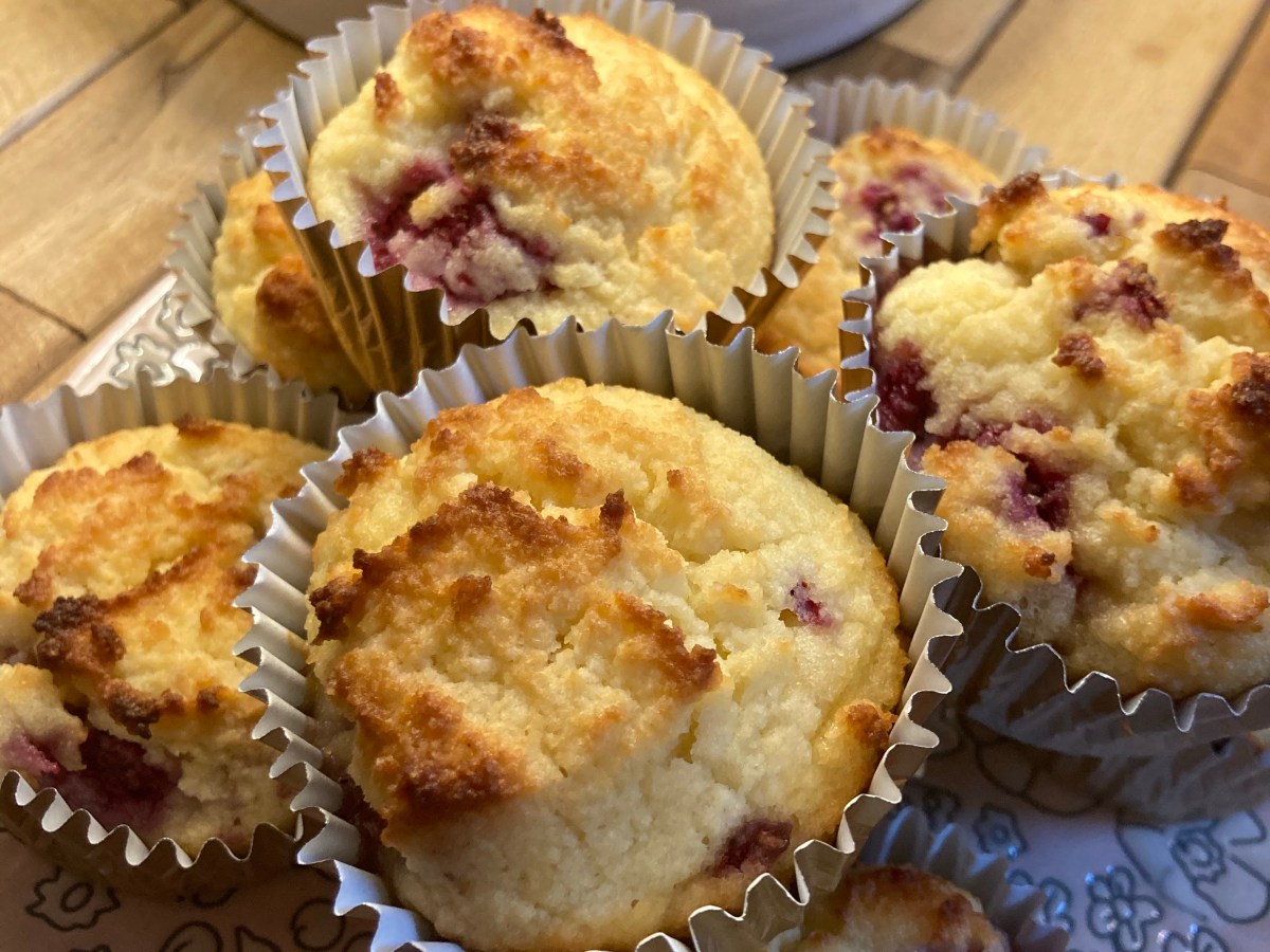 Fresh Raspberry Muffins